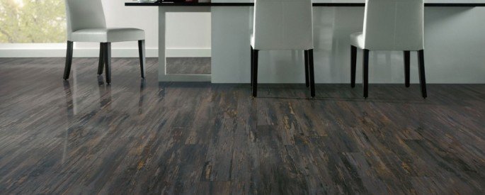 Amazing Bamboo Vs Wood Flooring Home Decorating Throughout Bamboo Vs Oak Flooring